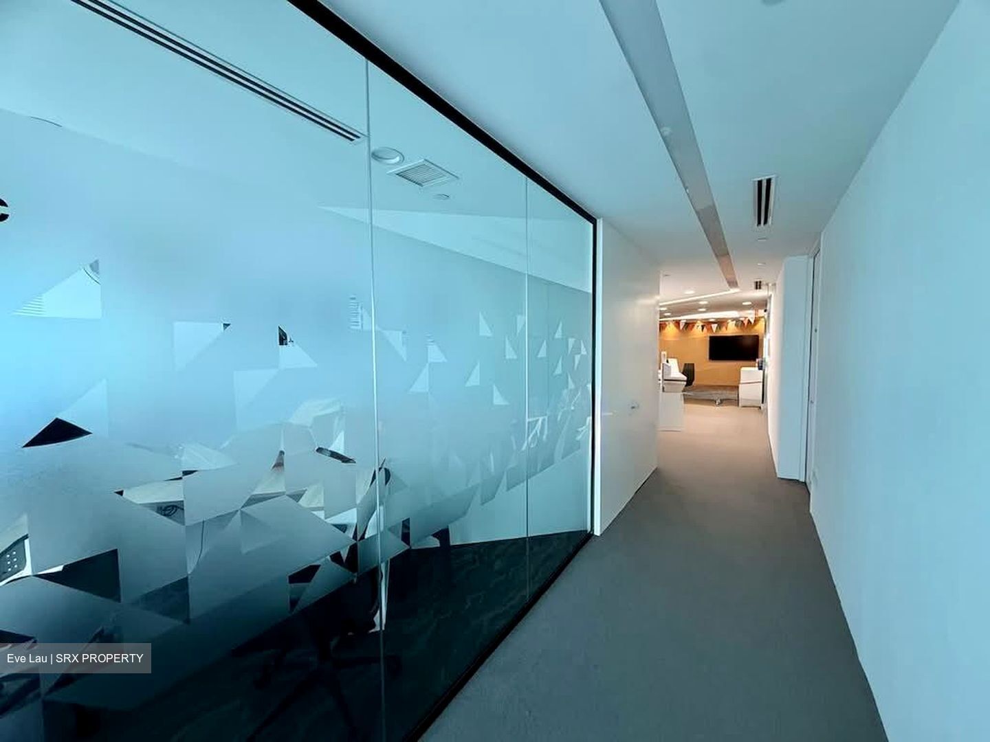 Gateway East (D7), Office #603565661
